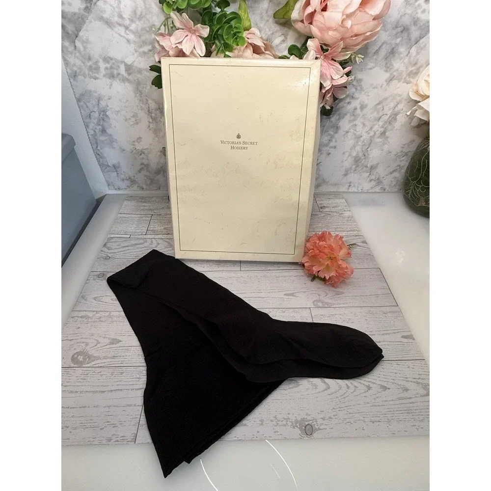 Victoria's Secret Hosiery Stretch Cantrece‎ Stockings 2 Crème 1 Black Sz Med NIB